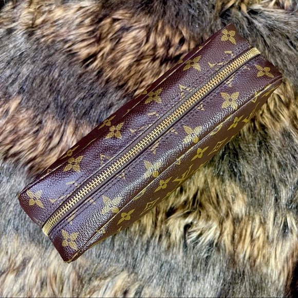 Louis Vuitton Vintage Monogram Canvas Trousse Toilette 23 Cosmetic Bag - Picture 5 of 12